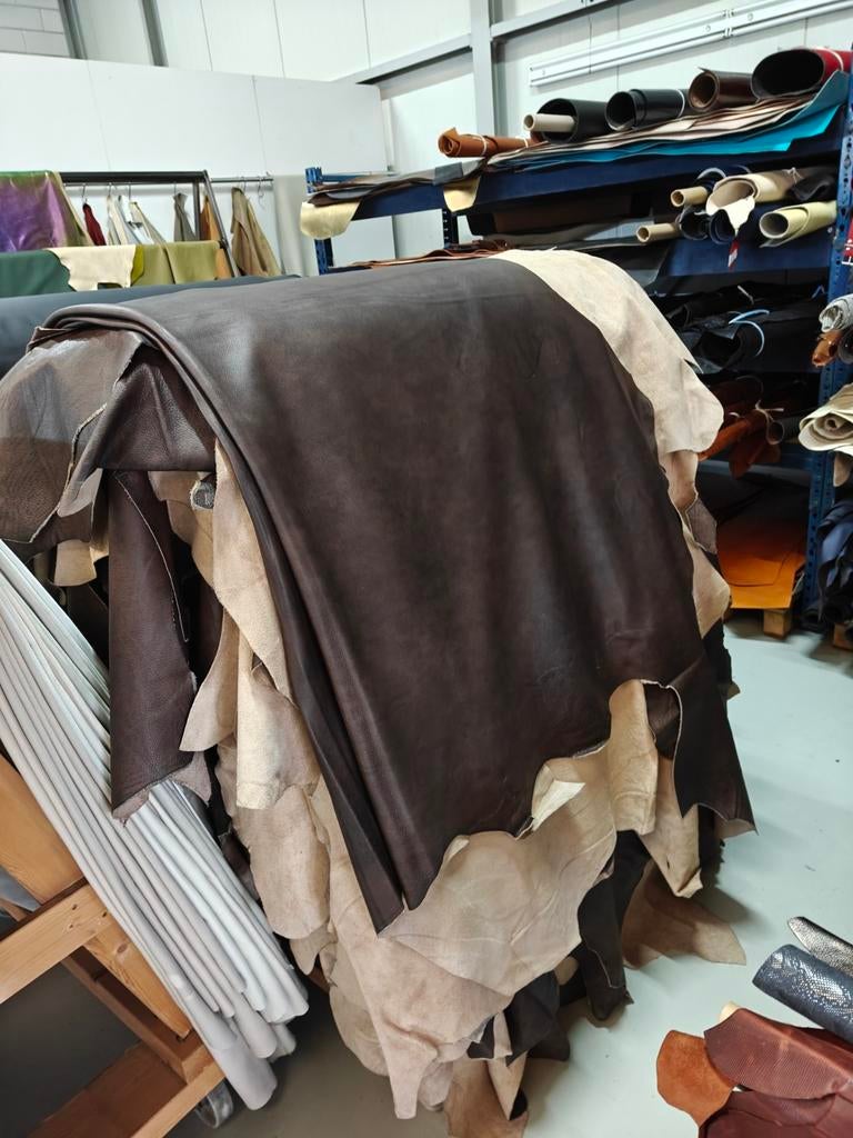 Prachtig huiden Texas bruine huiden, Ophalen, 120 cm of meer, Leer of Kunstleer, Nieuw