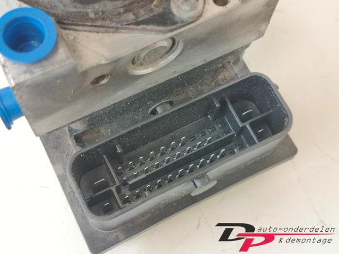 ABS Pomp van een Volkswagen Fox, Gebruikt, -, Volkswagen, -