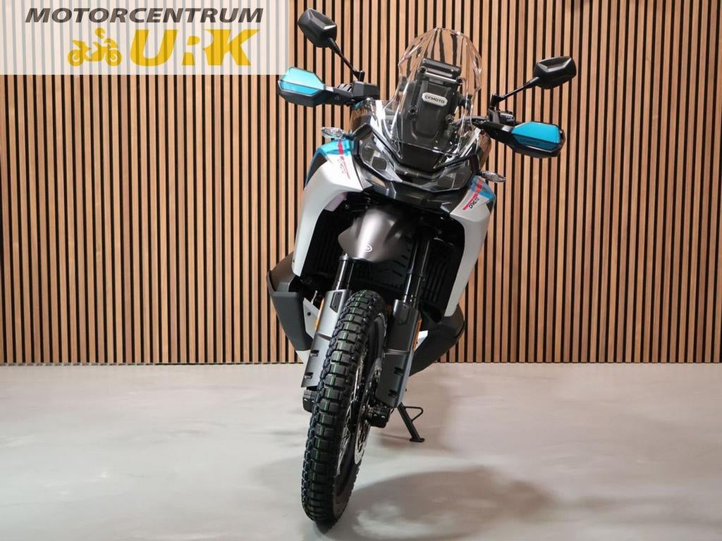 CFMOTO MT 800 - X (bj 2025), Motoren, 2 cilinders, Motorrijbewijs A, Bedrijf, Onbekend