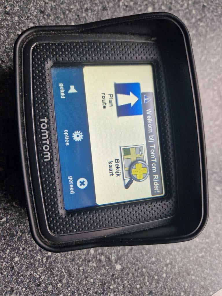 TomTom Rider Urban motor navigatie met houder, Motoren, Ophalen of Verzenden, Zo goed als nieuw