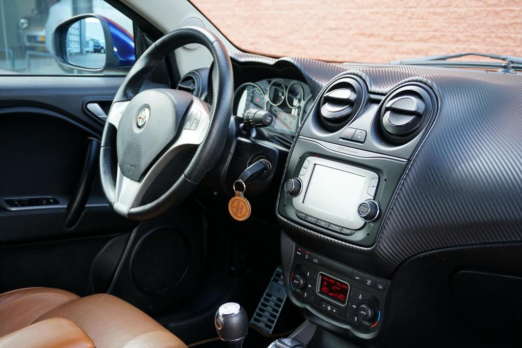 Alfa Romeo MiTo 1.3 JTDm ECO Esclusivo + LEDER / NAVIGATIE /, Voorwielaandrijving, Gebruikt, 4 cilinders, Bedrijf