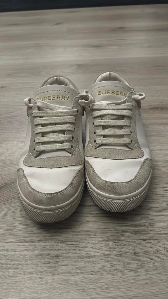 Burberry schoenen maat 40, Wit, Ophalen of Verzenden, Sneakers of Gympen, Zo goed als nieuw