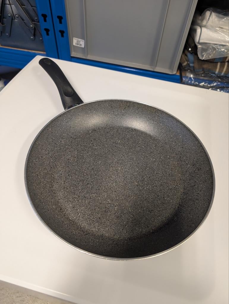 NIEUW - Ballarini koekenpan - 33 cm - 4.5 hoog NW €50 nu €25, Ophalen, Nieuw, Koekenpan of Braadpan