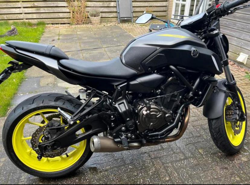 Yamaha MT-07 ABS + handvatverwarming, 2 cilinders, Motorrijbewijs A, Particulier, Meer dan 35 kW