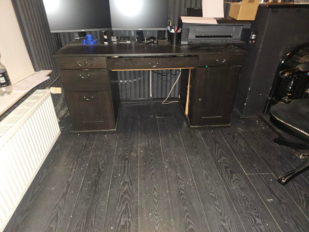 Ikea Alve bureau met schade, Ophalen, Gebruikt