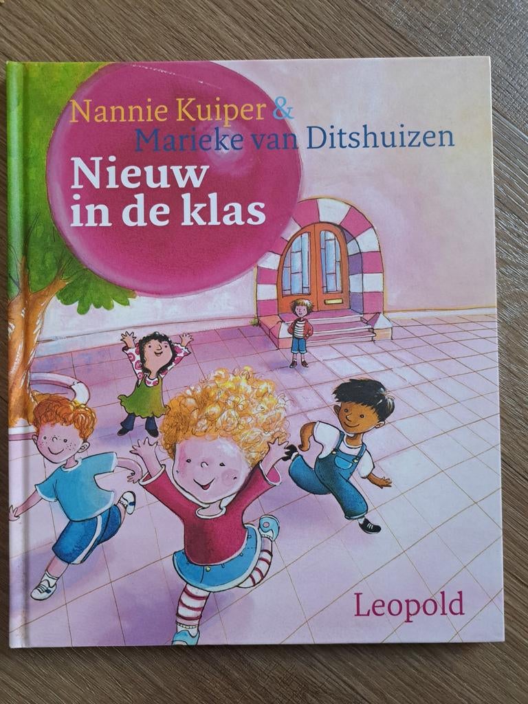Nieuw in de klas - Nannie Kuiper & Marieke van Ditshuizen, Ophalen, Zo goed als nieuw, Nannie Kuiper