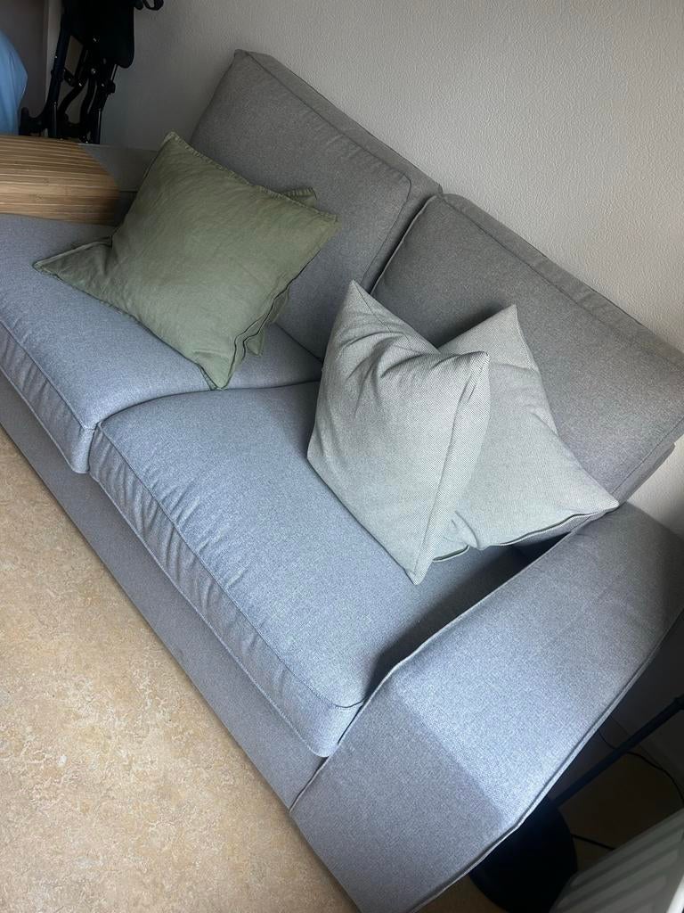 2-zit bankje, zo goed als nieuw.Graag ophalen in Oosterbeek, Huis en Inrichting, Banken | Bankstellen, Ophalen, 150 tot 200 cm