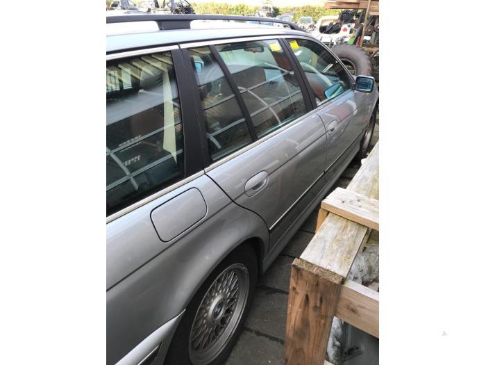 Portier 4Deurs rechts-achter van een BMW 5-Serie (309-7), Gebruikt, -, Deur, -