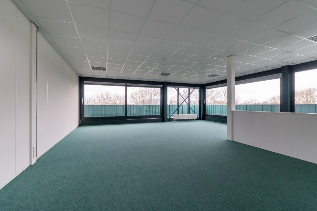 Te huur bedrijfsruimte 90 m2 voor 1000 euro per maand, 90 m², Huur, Bedrijfsruimte