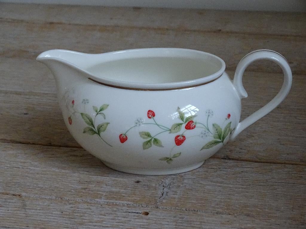 Servies Royal Canterburry STRAWBERRY FIELD, z.g.a.n., Ophalen of Verzenden