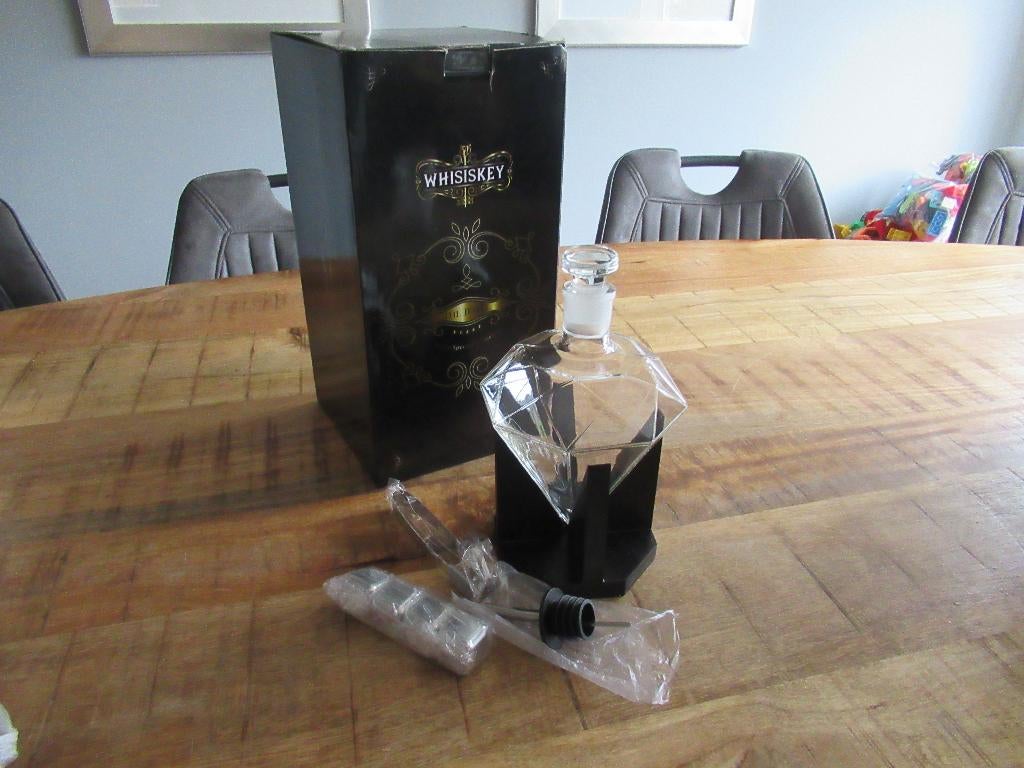 Nieuwe Luxe Whisiskey whisky diamant kan karaf decanteer kan, Ophalen of Verzenden, Nieuw, Overige typen