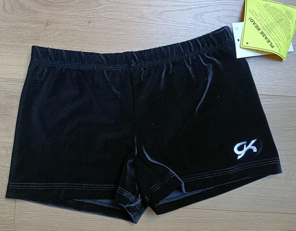 Gk elite sportswear zwart velours turnbroek 104, al Nieuw, Sport en Fitness, Turnen, Nieuw, Ophalen of Verzenden, Kleiner dan kindermaat 122