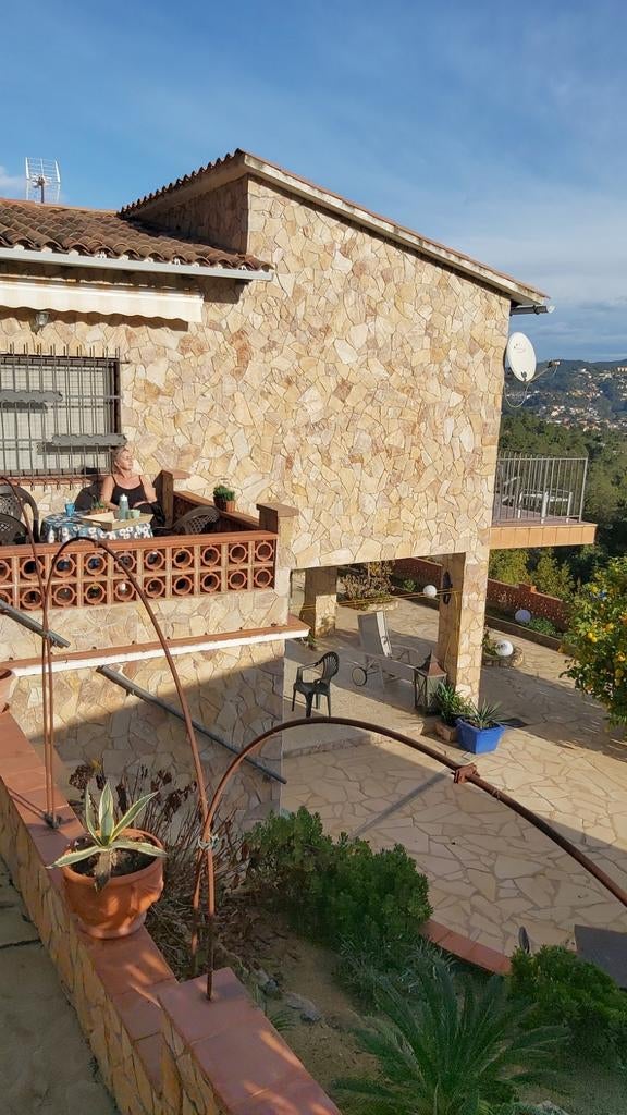 Mooie villa in spanje te koop met zwembad, Huizen en Kamers, Woonhuis, Lloret de mar, Spanje, Landelijk