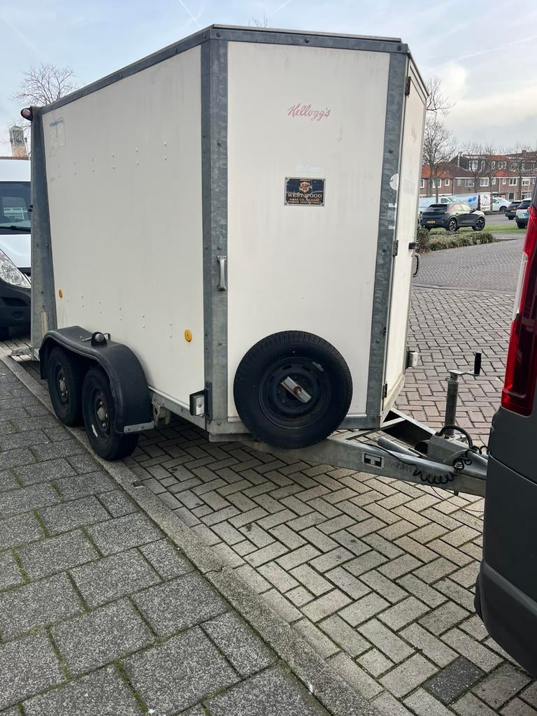 Ifor williams  met zijdeur klep achterdeuren, Auto diversen, Aanhangers en Bagagewagens, Ophalen of Verzenden, Zo goed als nieuw
