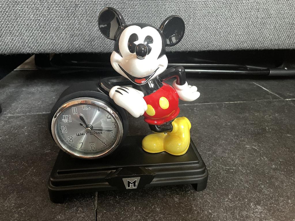 Disney Mickey Mouse klok, Ophalen of Verzenden, Mickey Mouse, Zo goed als nieuw, Overige typen