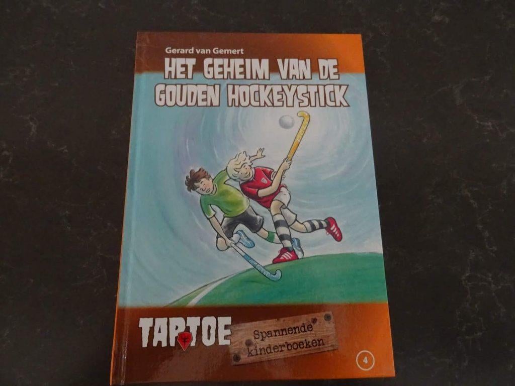 leesboek het geheim van de gouden hockeystick, Ophalen of Verzenden, Zo goed als nieuw, Gerard van Gemert, Fictie algemeen