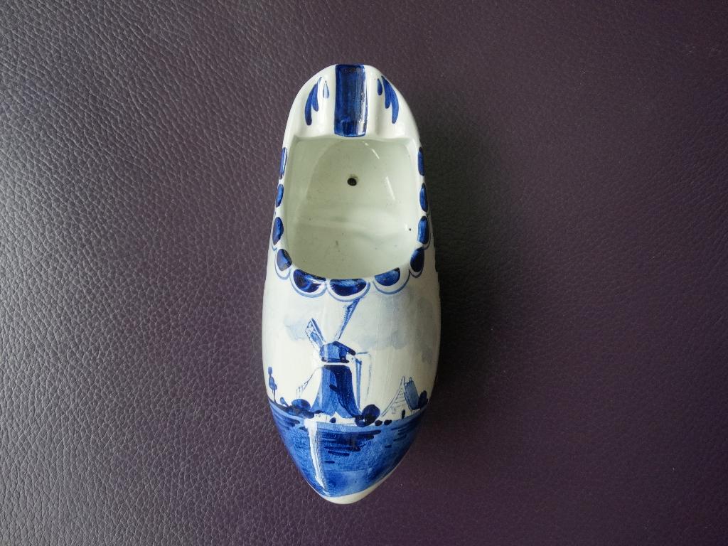 Klomp Delft, Delfts blauw asbak tevens wandvaas, Ophalen of Verzenden, Gebruikt, Asbak