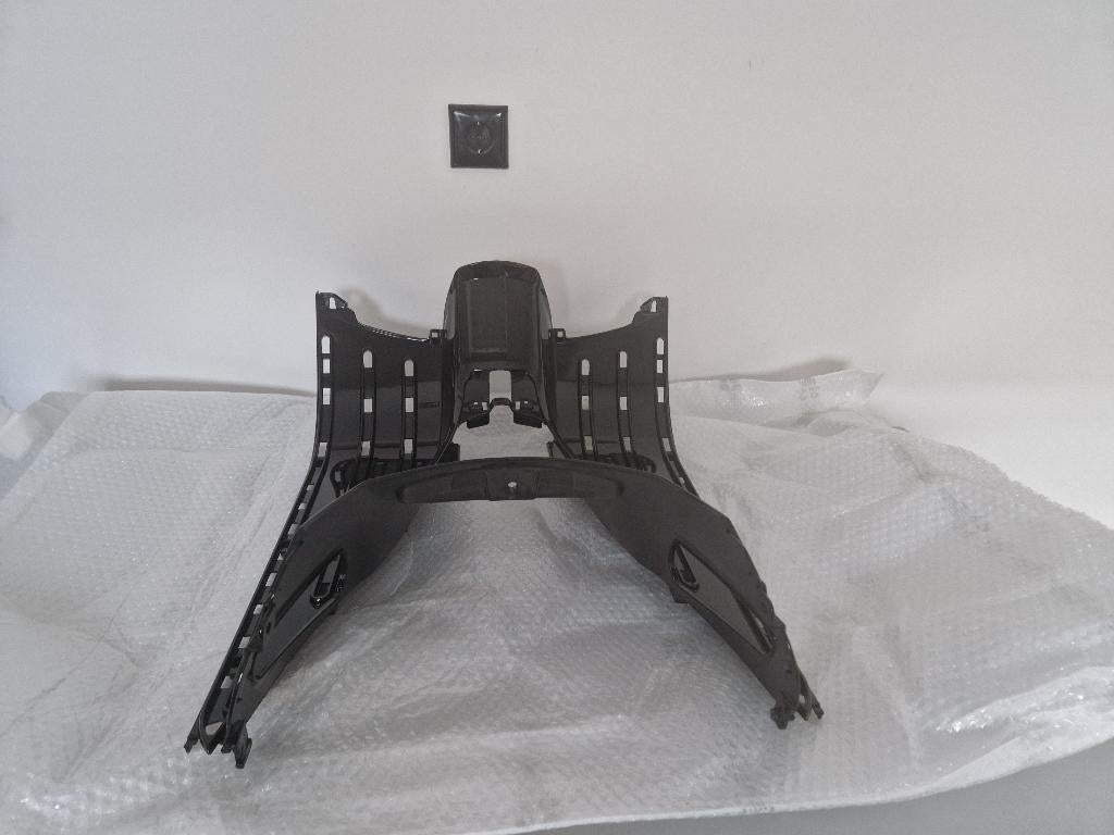 Treeplank / vespa gts 125 - 250 - 300 cc modellen 94 lucido, Ophalen, Nieuw, Kap, Vespa