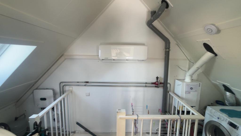 Verkoop/Montage Split unit airco V.A: €750, Koelen en Ontvochtigen, Timer, Nieuw, 3 snelheden of meer