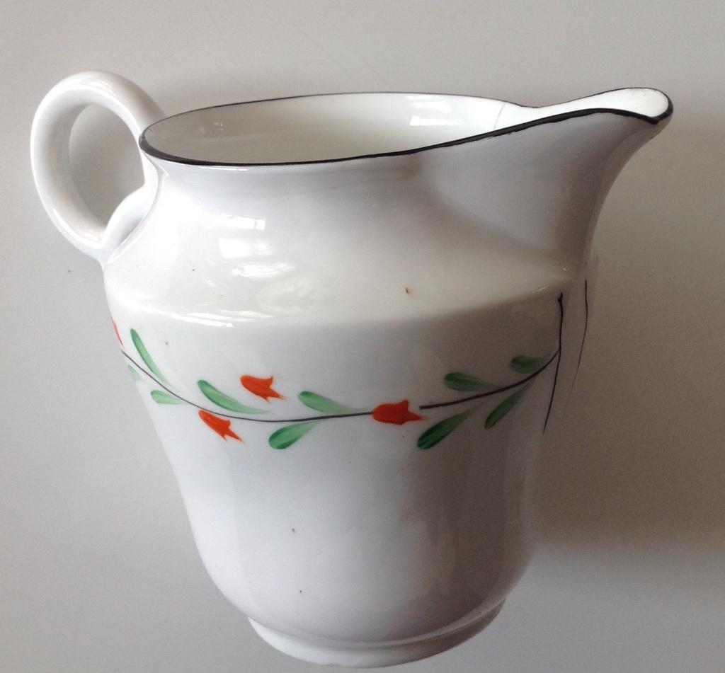 Gebakstel roomkannetje Osborne China handbeschilderd, Huis en Inrichting, Keuken | Servies, Gebruikt, Ophalen of Verzenden, Overige stijlen