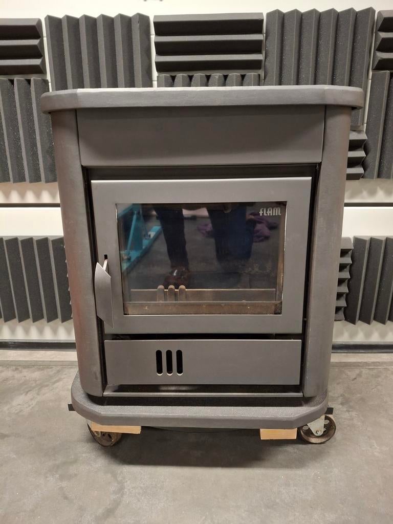 Houtkachel Flam Milo junior, Ophalen, Houtkachel, Zo goed als nieuw, Vrijstaand