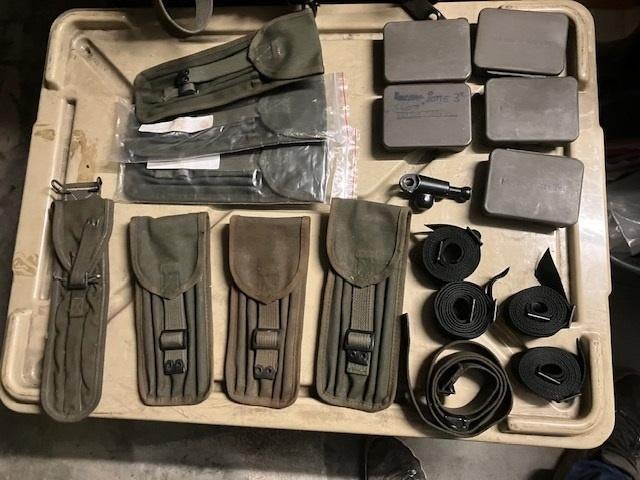 Partij wapentoebehoren oa Fal, MAG en .50 ex NL leger, Ophalen of Verzenden, Landmacht, Nederland, Overige typen