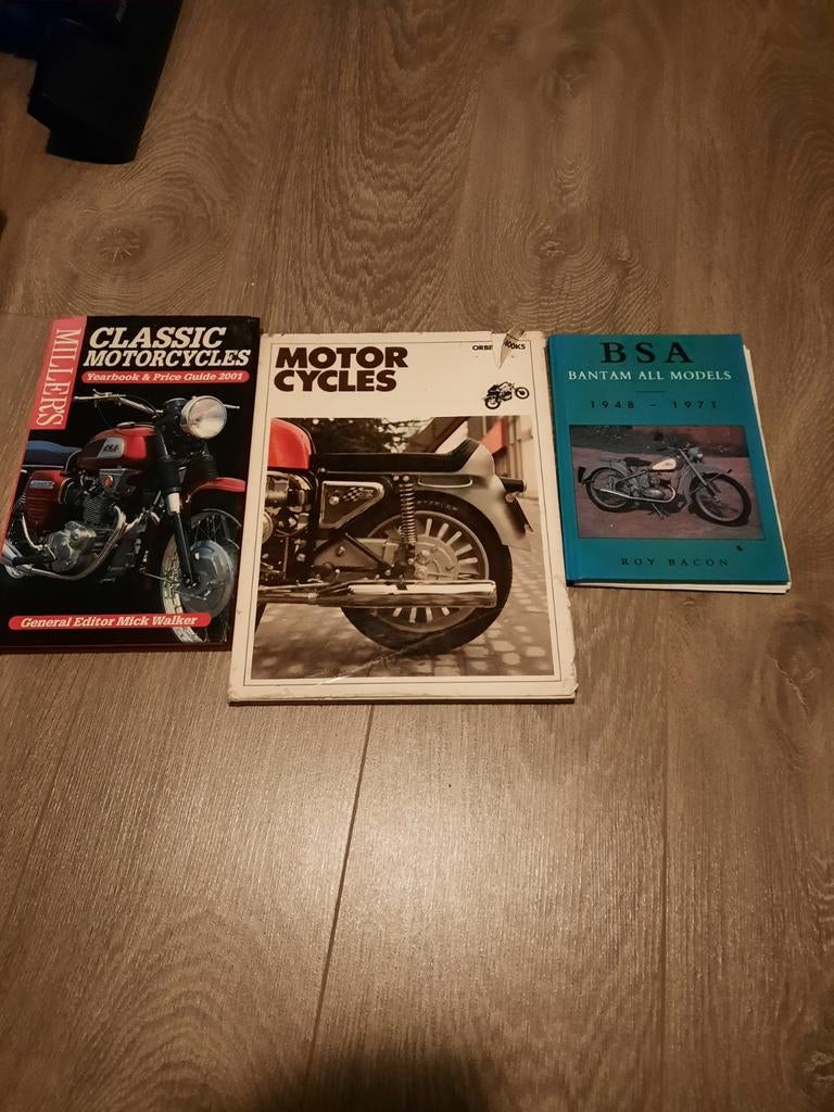 3 Motorboeken, Boeken, Motoren, Gelezen, Algemeen, Ophalen of Verzenden