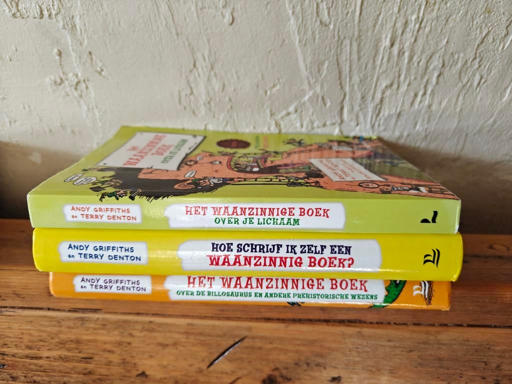 3 Boeken van de serie:  Waanzinnige., Ophalen of Verzenden, Zo goed als nieuw, Fictie algemeen