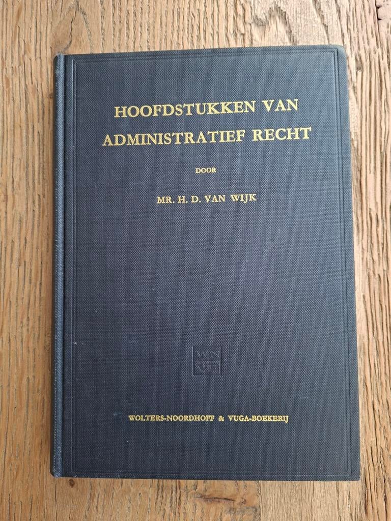 Boeken rechtsgeleerdheid, Boeken, Ophalen of Verzenden, Gelezen