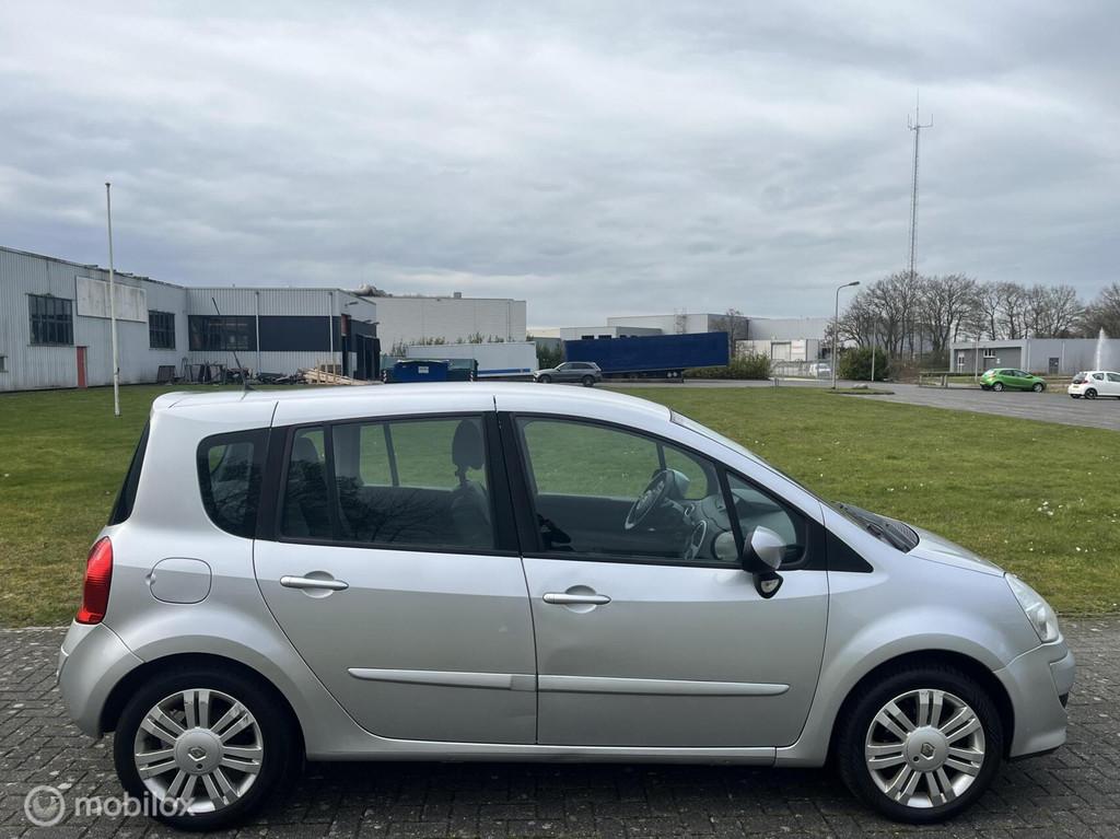 Renault Modus 1.2 TCE Dynamique / Airco / Cruise / NAP / APK, Voorwielaandrijving, Gebruikt, 4 cilinders, 49 €/maand