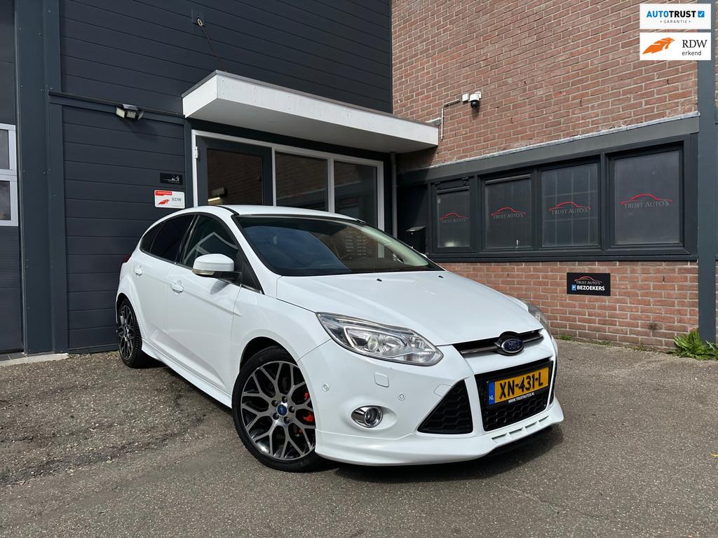 Ford Focus 1.0 EcoBoost Edition Plus ST-Line|Led|Pdc|Stoelve, Auto's, Euro 5, 125 pk, Gebruikt, Lichtsensor