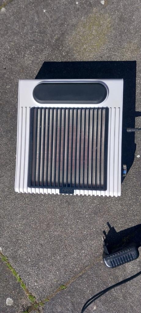 Gellak nagelvijl stof afzuiger. Sterke zuigkracht, Ophalen, Zo goed als nieuw, Overige kleuren, Handen en Nagels