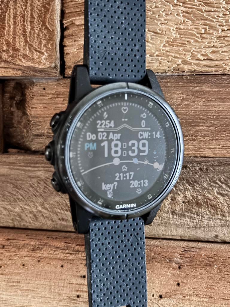Zeer nette garmin Fenix 5s plus met safier glad sporthorloge, Ophalen, Zo goed als nieuw, Zwart, Android