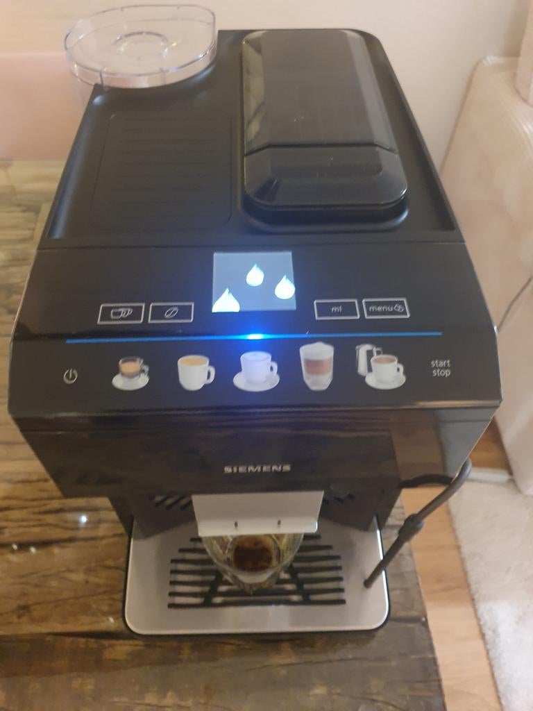 Siemens EQ.500 Integral volautomatische koffiemachine, Witgoed en Apparatuur, Koffiemachine, Zo goed als nieuw, 4 tot 10 kopjes