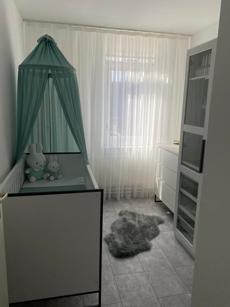 Ledikant 60x120 cm & commode/ladekast te koop, Kinderen en Baby's, Babywiegjes en Ledikanten, Ophalen, Zo goed als nieuw, Ledikant