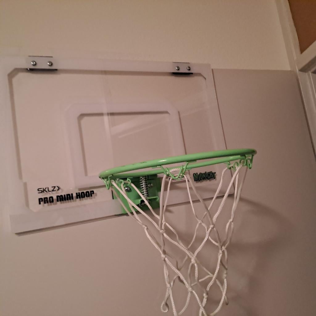 SKLZ Pro Mini Hoop Midnight Glow in the Dark Basketbal, Sport en Fitness, Basketbal, Ophalen, Zo goed als nieuw, Bal