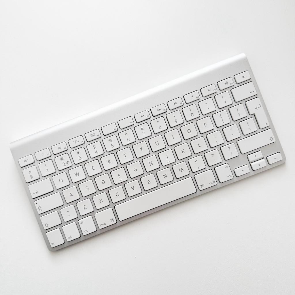Apple Wireless Keyboard A1314, Computers en Software, Toetsenborden, Ophalen, Qwerty, Gebruikt, Draadloos
