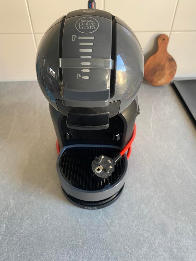 Dolce gusto 725 watt voor op de camping, Koffiemachine, Ophalen of Verzenden, Zo goed als nieuw, Koffiepads en cups