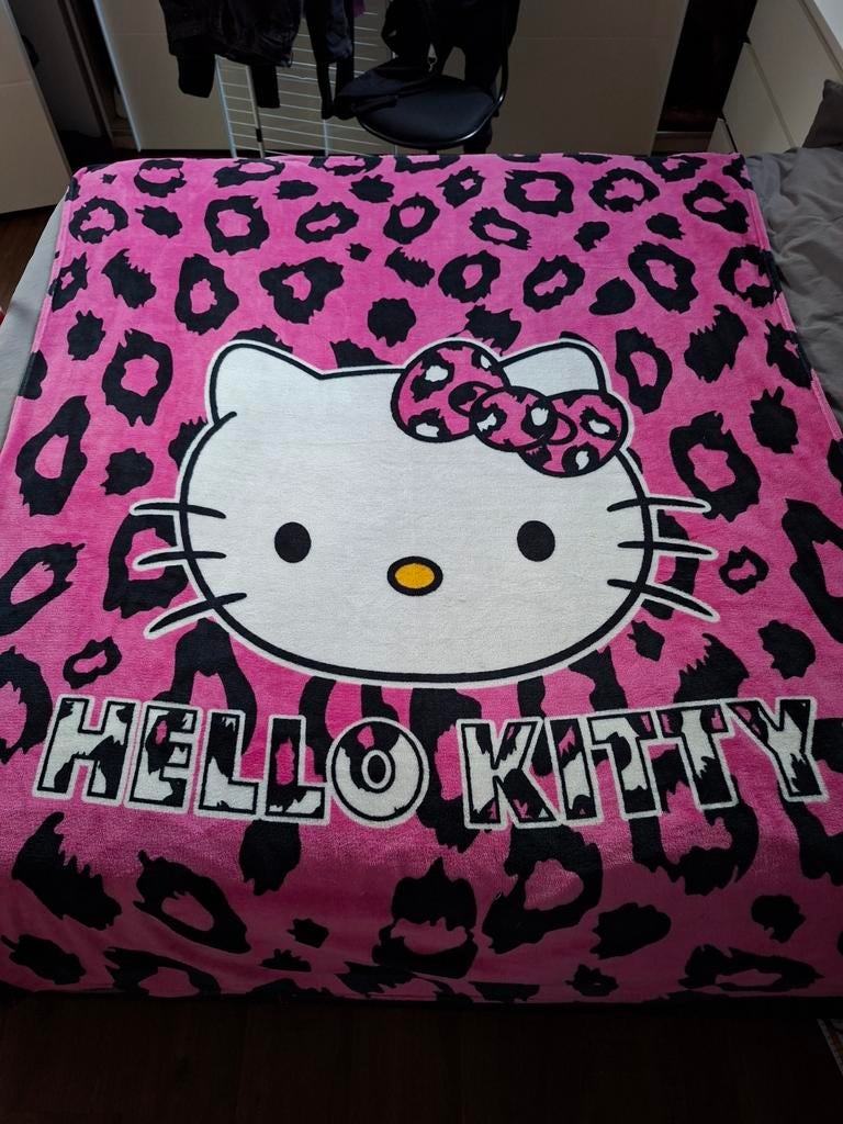 Hello Kitty deken 150x200, Ophalen of Verzenden, Gebruikt, Rechthoekig