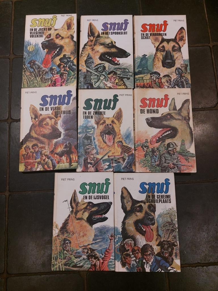 Snuf de Hond Boekenreeks - 8 delen van Piet Prins, Boeken, Ophalen of Verzenden, Gelezen, Piet Prins