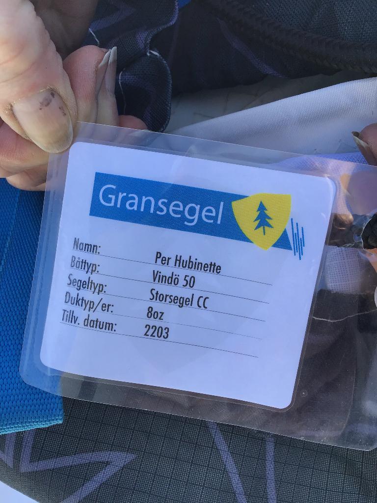 Grootzeil, Ophalen, Zo goed als nieuw, Grootzeil, 15 tot 30 m²