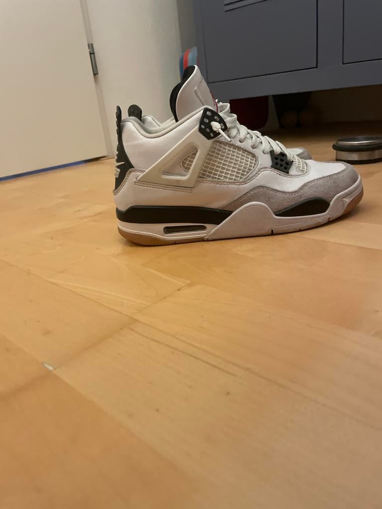 Nike Jordan 4 SB - Maat 42 - Goede staat, Ophalen of Verzenden, Gedragen, Wit, Sneakers of Gympen