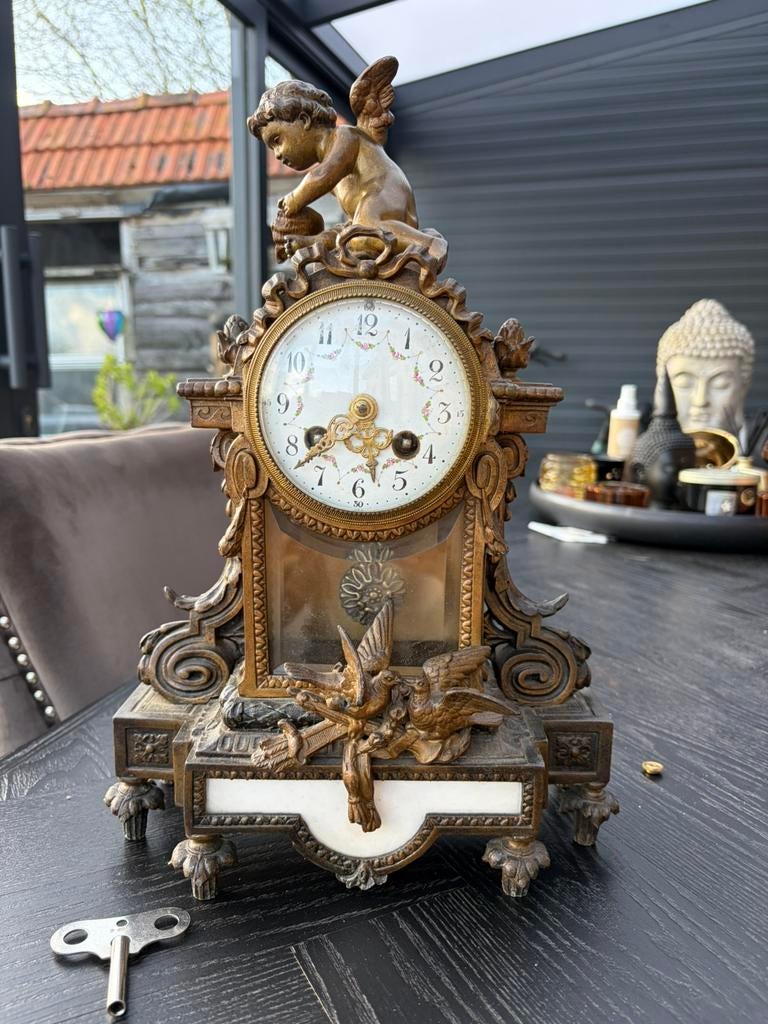 Prachtige Franse Pendule met slingerzicht, Antiek en Kunst, Antiek | Klokken, Ophalen of Verzenden