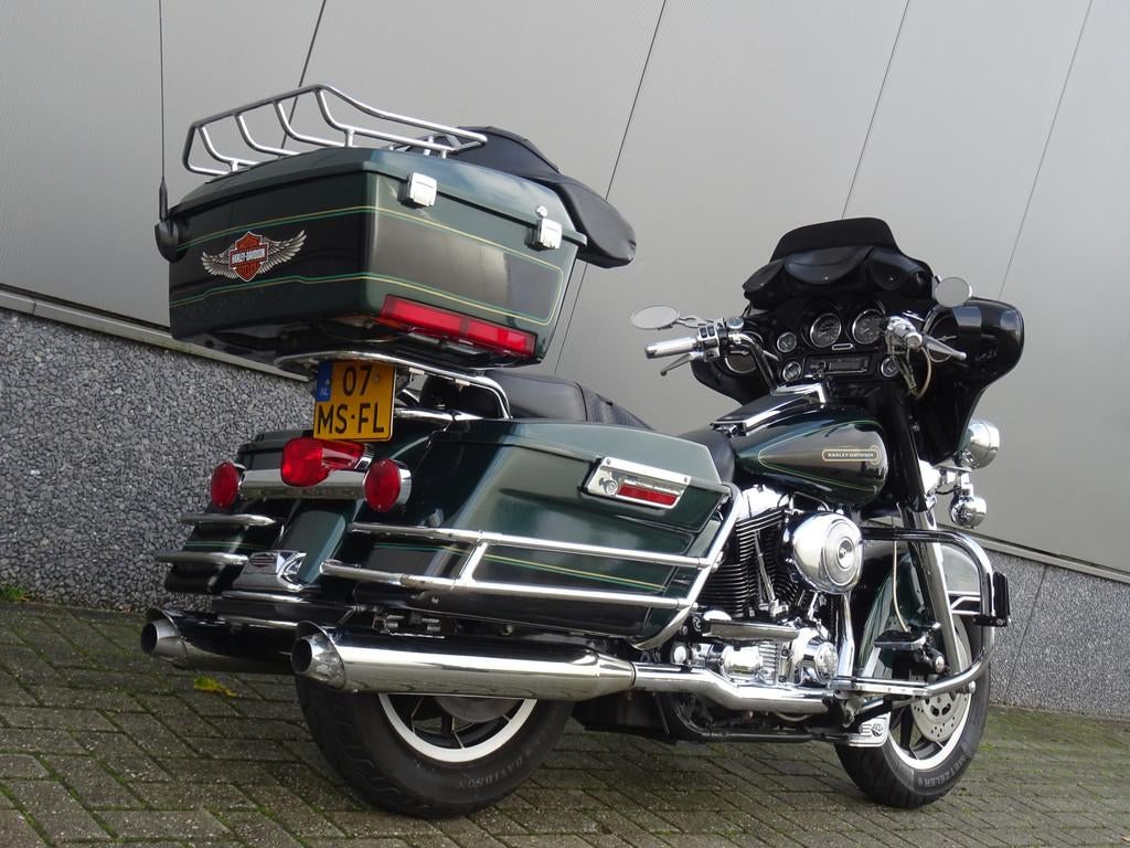 Harley-Davidson FLHTCU ELECTRA GLIDE ULTRA CLASSIC - foto 3