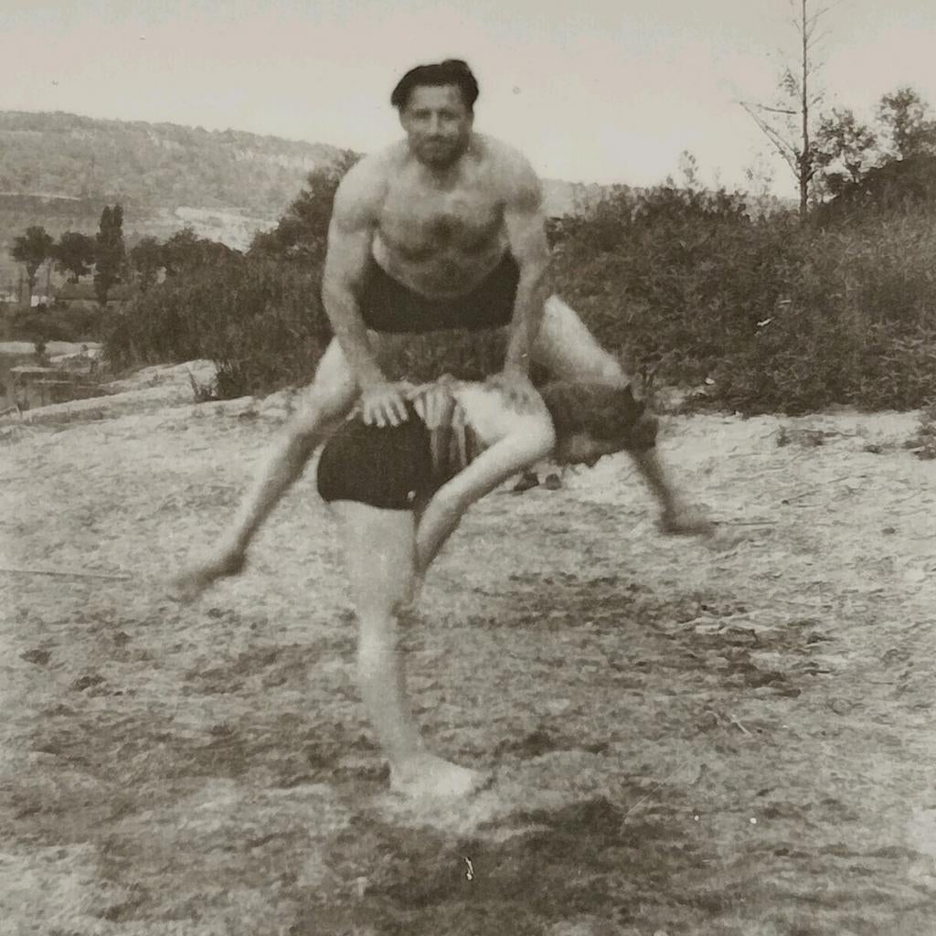 Haasje over Frankrijk jaren 30-50, Ophalen of Verzenden, Voor 1940, Gebruikt, Overige onderwerpen