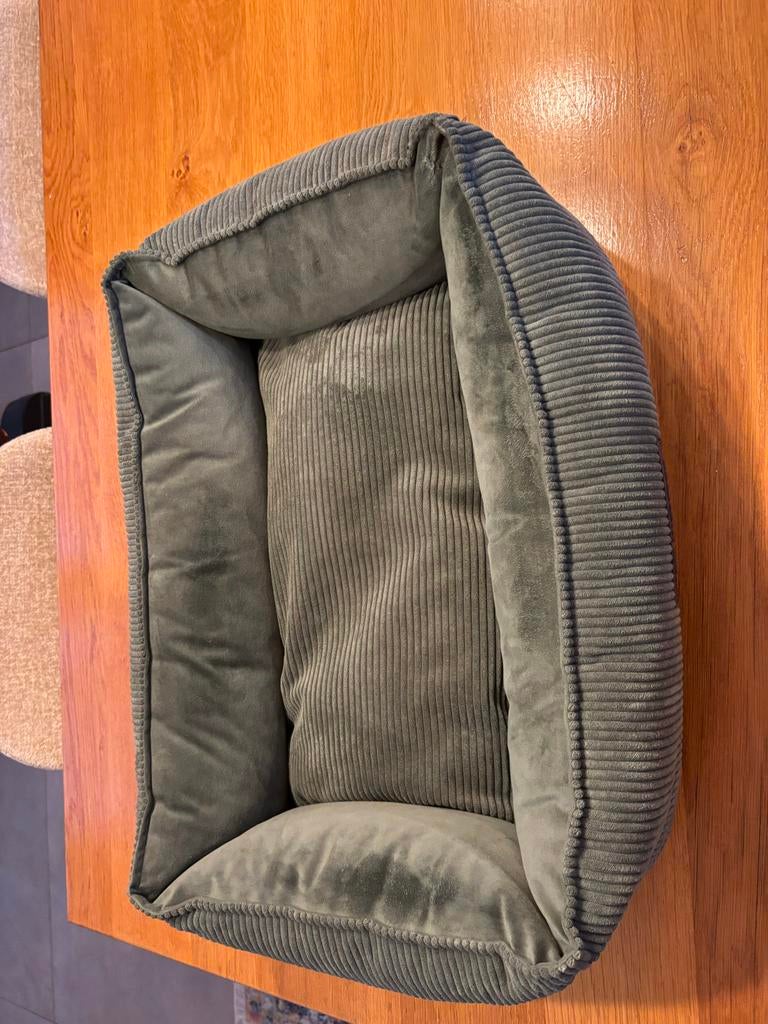 Nieuwe Wooff Cocoon Rib Olijfgroen Hondenmand 60x14x18 cm, Ophalen of Verzenden, Nieuw