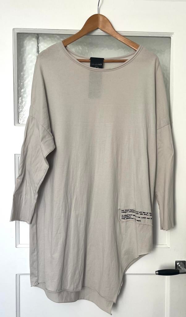 Studio B3: zandkleurig asymmetrisch shirt tuniek 40/42 M L, Kleding | Dames, Ophalen of Verzenden, Zo goed als nieuw, Maat 42/44 (L)