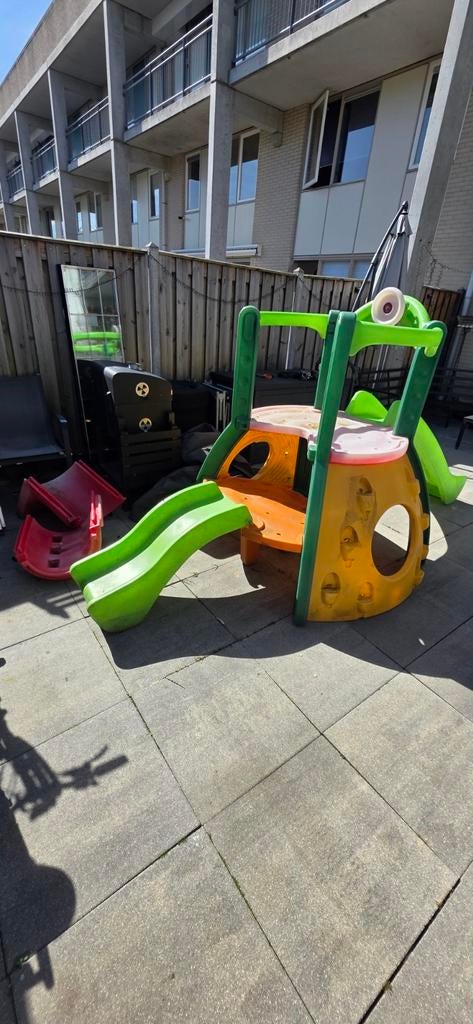 Little tikes Speeltoestel met glijbaan en klimwand, Ophalen, Gebruikt, Klimwand
