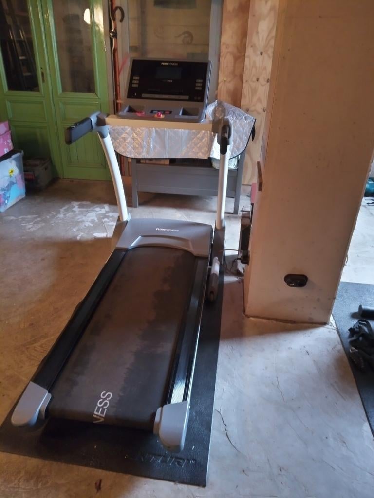 Loopband Flow Fitness, Sport en Fitness, Ophalen, Gebruikt, Benen, Loopband