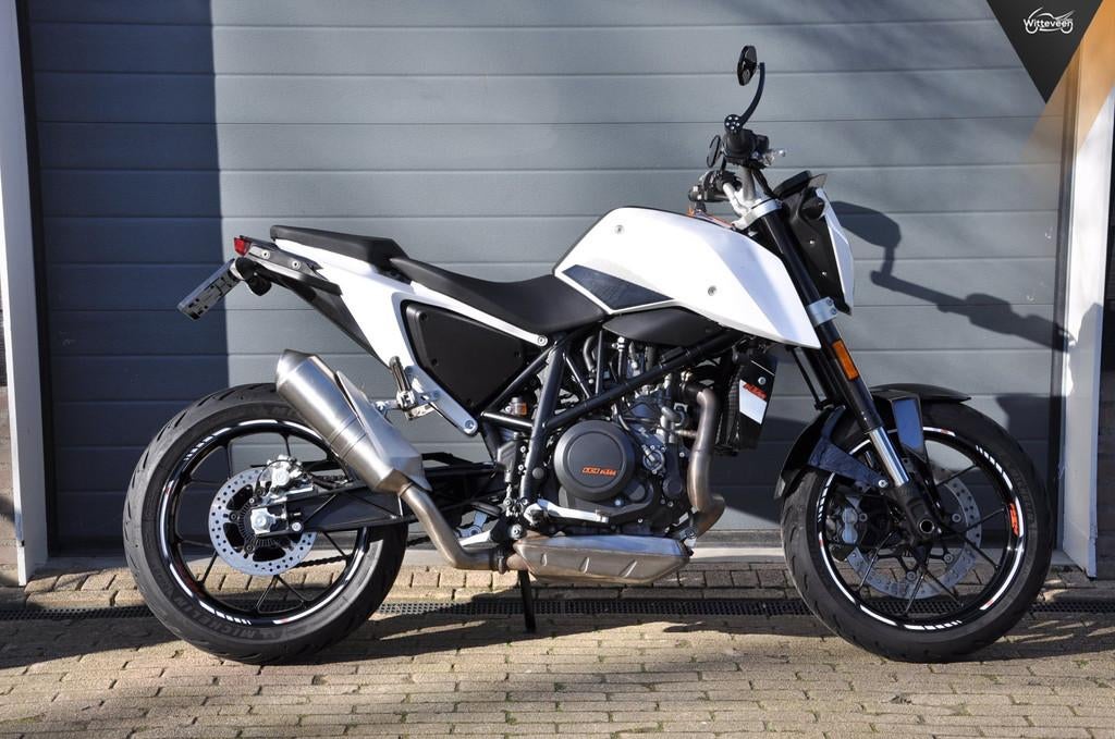 KTM 690 Duke Als nieuw, 12000 km!, Motoren, 693 cc, Bedrijf, Meer dan 35 kW, Naked bike